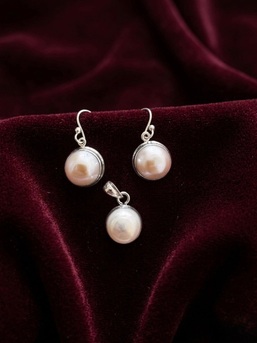 Pendant Set